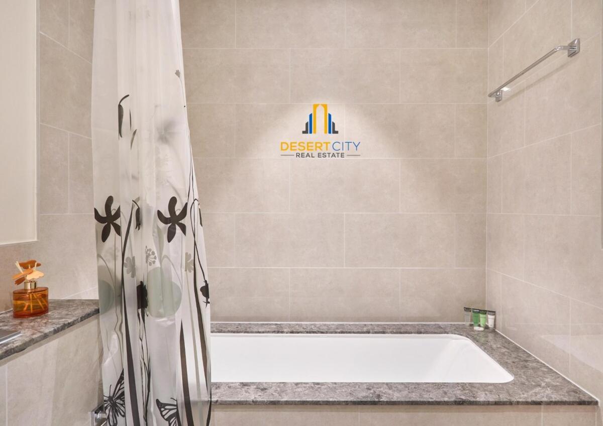 Apartment Cozy & Modern 1 Bedroom In Downtown Dubai, Hosted By Desert *